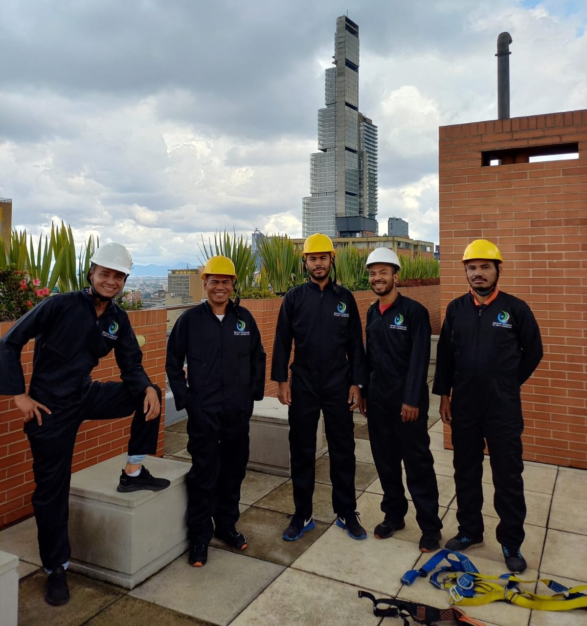 De las mejores empresas de lavado de fachadas en Bogota.